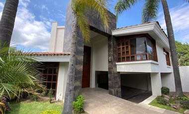 Linda casa en Bugambilias