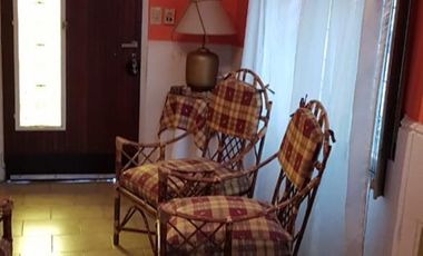 CASA 3 AMBIENTES EN QUILMES OESTE.