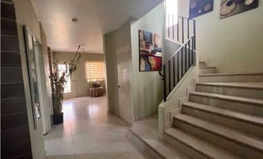 VENTA DE CASA EN VERSALLES , COSTA SUR, PH QUINTAS DE VERSALLES