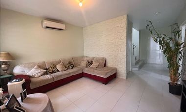 VENTA DE CASA EN VERSALLES , COSTA SUR, PH QUINTAS DE VERSALLES