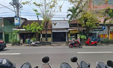 Tanah Luas 1600 Meter Persegi Lokasi Premium di Jalan Kusumanegara Yogyakarta