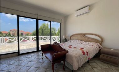 Casa de playa en venta en Coronado a pasos de la Sinagoga