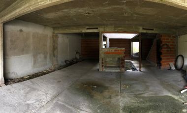 CASA DE USO COMERCIAL EN ALQUILER