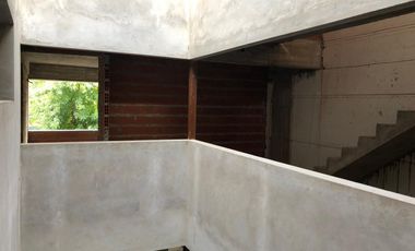 CASA DE USO COMERCIAL EN ALQUILER