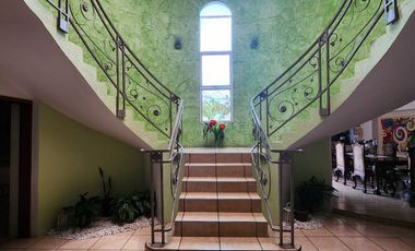 Casa en VENTA de 4 recamaras, amplios espacios y ventilacion Colonia ortiz rubio