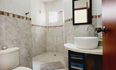 Casa en VENTA de 4 recamaras, amplios espacios y ventilacion Colonia ortiz rubio