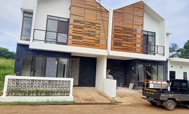 Rumah Dua Lantai Kota Bogor Kawasan Islami Tepi Jalan Raya