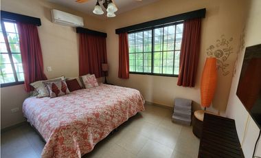 Hacienda Pacifica - 4 Bedroom Beach House with Pool