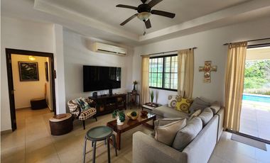 Hacienda Pacifica - 4 Bedroom Beach House with Pool