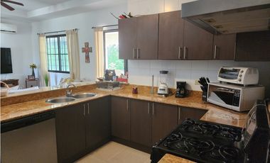 Hacienda Pacifica - 4 Bedroom Beach House with Pool