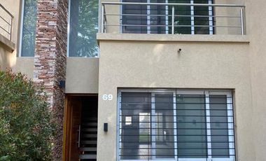 Duplex de 3 ambientes en VENTA en Monte Grande - Independencia 69