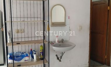 Rumah Unfurnished 1,5 Lt Di Perumahan Elite Taman Sakura Indah