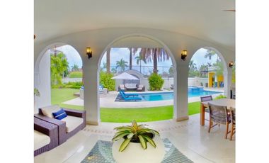 SE VENDE CASA EN ROYAL PACIFIC COSTA DEL ESTE