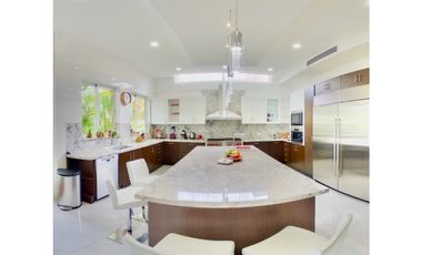 SE VENDE CASA EN ROYAL PACIFIC COSTA DEL ESTE