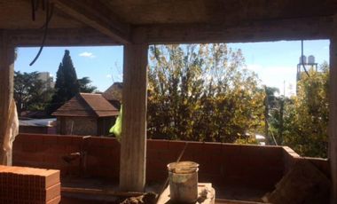 Departamentos al pozo de 2 ambientes, Wilde centro.