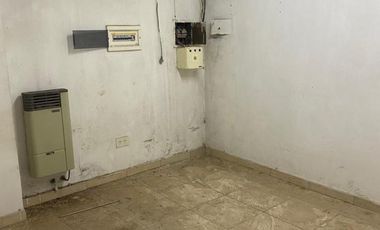 Amplio galpón en venta