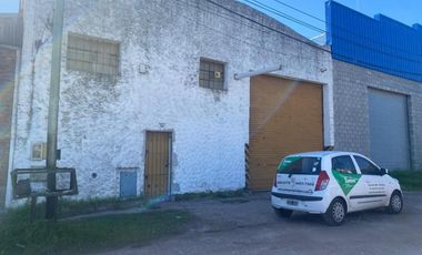 Amplio galpón en venta