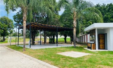 VENTA DE TERRENO RESIDENCIAL EN COCULA JALISCO EN FRACCIONAMIENTO CERCADO