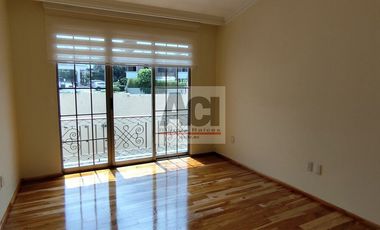 Se vende casa en condominio en Interlomas