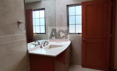 Se vende casa en condominio en Interlomas