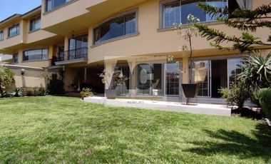 Se vende casa en condominio en Interlomas