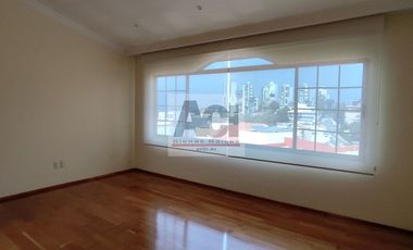 Se vende casa en condominio en Interlomas