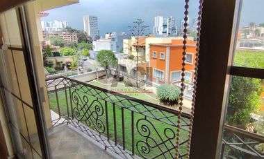 Se vende casa en condominio en Interlomas