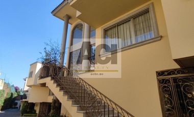Se vende casa en condominio en Interlomas