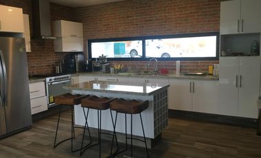 CASA EN VENTA EN LOMAS DE COCOYOC