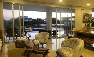 CASA DE LUJO EN VENTA CONJUNTO PALMA REAL, CARTAGENA.