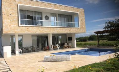 CASA DE LUJO EN VENTA CONJUNTO PALMA REAL, CARTAGENA.