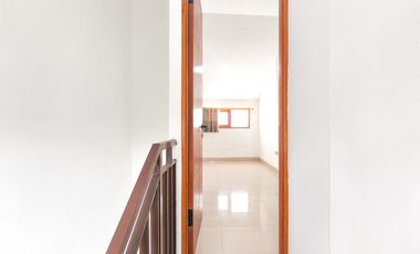 Rumah 2 Lt SHM 12 Menit ke Pamulang Square Dibantu KPR J-36639