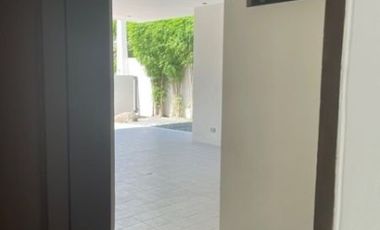 HOUSE AND LOT FOR SALE AT AYALA ALABANG