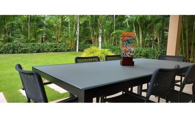 SE VENDE CASA TRES NIVELES 5 REC REMODELADA EN CLAYTON