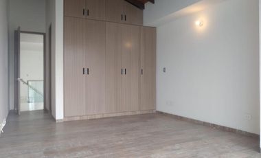 casa en venta en via al tennis. Cod V8934