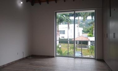 casa en venta en via al tennis. Cod V8934