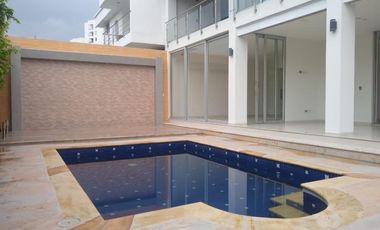 casa en venta en via al tennis. Cod V8934
