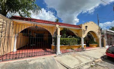 Casa ded gran tamaño en el Centro de Mérida cerca de la Plancha