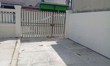 Rumah Hadap Timur 15 Mnt ke Rumah Sakit Tiara Bekasi Siap KPR J-38617