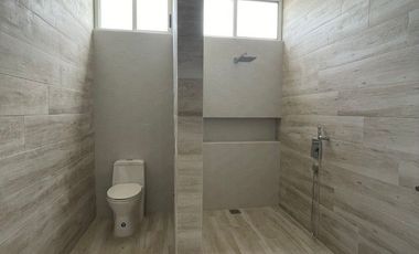 VENDO ELEGANTE CASA DE ESTRENO EN ISLA MOCOLI