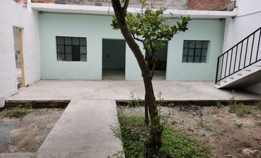 CASONA EN RENTA PARA OFICINAS, CLÍNICA Y ESCUELA.