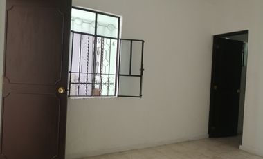 CASONA EN RENTA PARA OFICINAS, CLÍNICA Y ESCUELA.