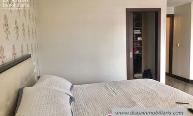 Departamento de Venta – Av. 10 de Agosto – 4 dormitorios máster, 3 terrazas, 4 garajes