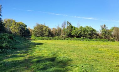 Sitio en Venta en Av. Las Trancas