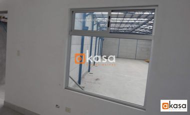 Bodega de 1,200 m2 en Renta en Parque Industrial, Guadalupe.