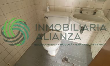 oficina en arriendo en centro. Cod A3104