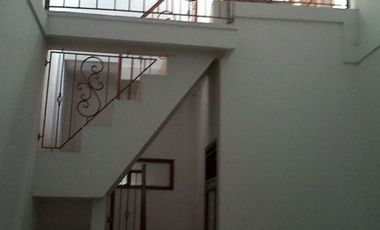Rumah 2 Lantai Sangat Strategis Siap Huni Citeureup Cimahi Utara