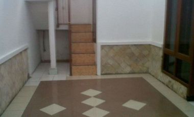 Rumah 2 Lantai Sangat Strategis Siap Huni Citeureup Cimahi Utara