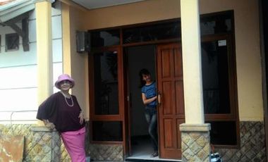 Rumah 2 Lantai Sangat Strategis Siap Huni Citeureup Cimahi Utara