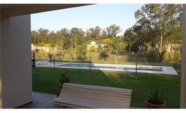 CASA MINIMALISTA 5 AMB, 260 M2, LOTE DE 50 X 52 MTS,